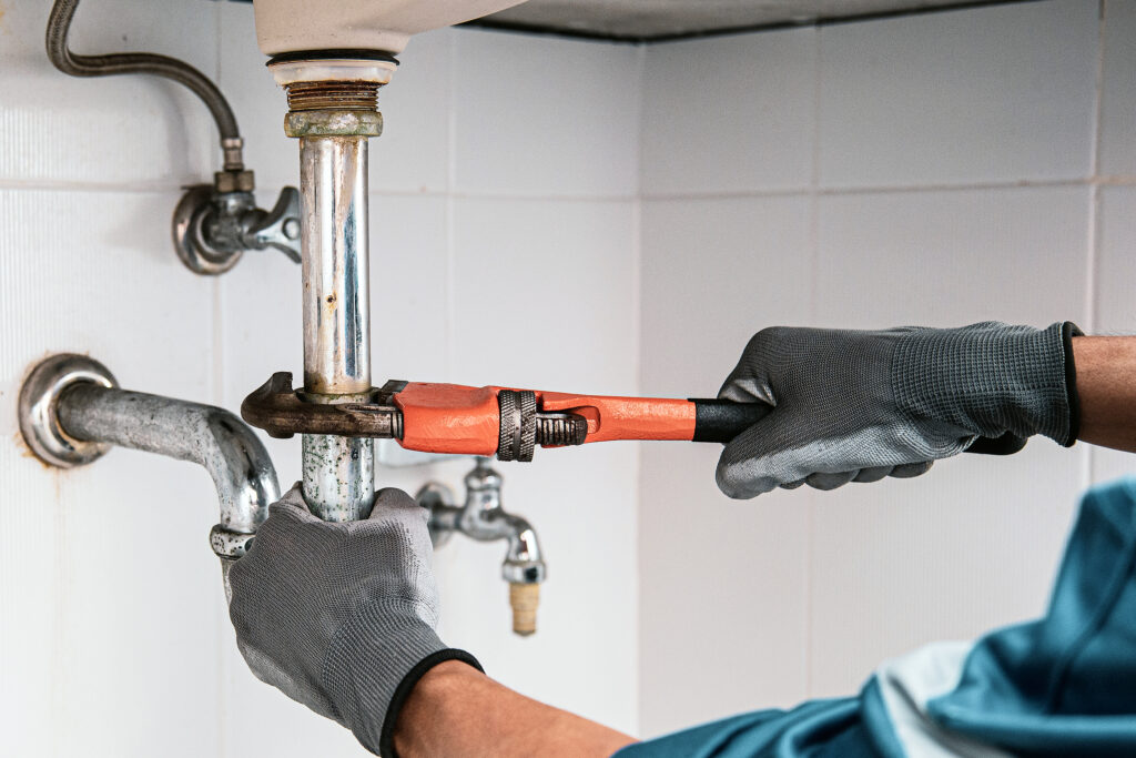 Leak Repair in Edcouch